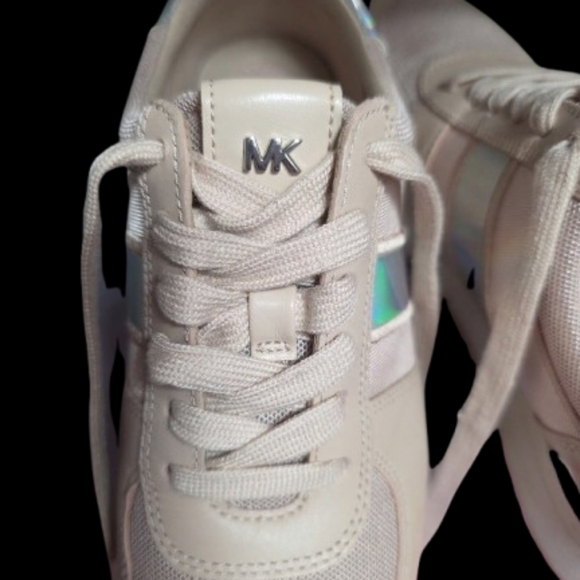Michael Kors SNEAKERS - Picture 11 of 13
